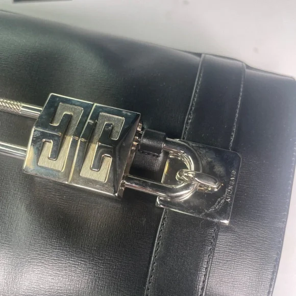 Givenchy Shark Lock Ankle Boots in Leather - Picture 5 of 5